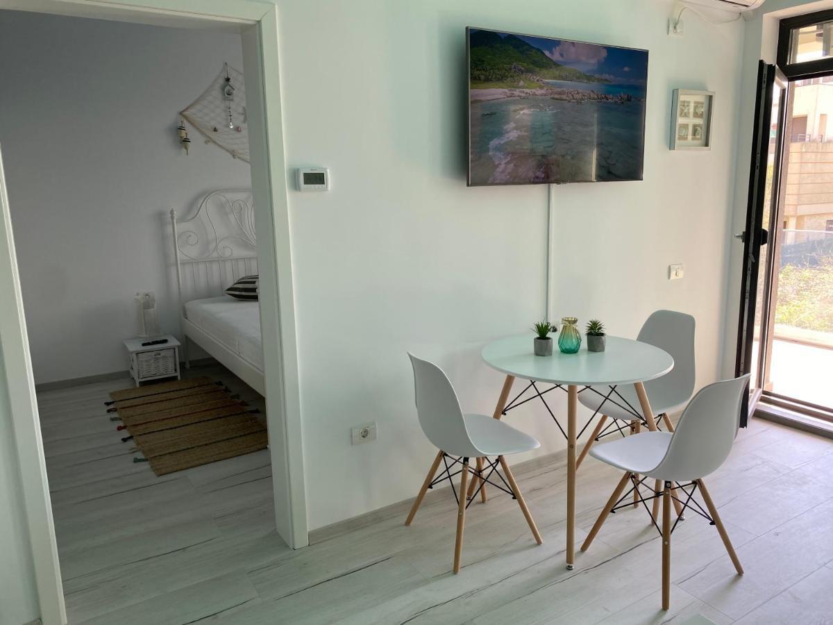 Ela'S Apartment Năvodari المظهر الخارجي الصورة